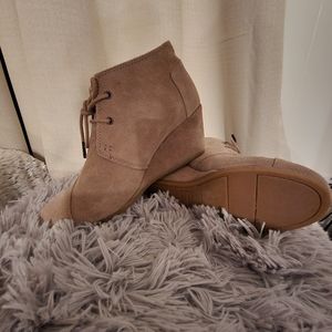 Toms  Desert Wedge bootie